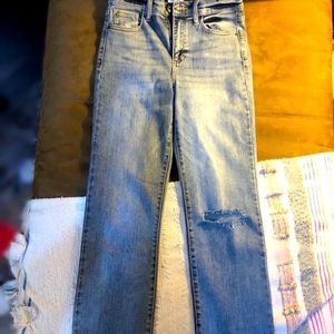 Boyfriend sneek peek size 5 jeans; worn once ( one rip in knee bought that way!